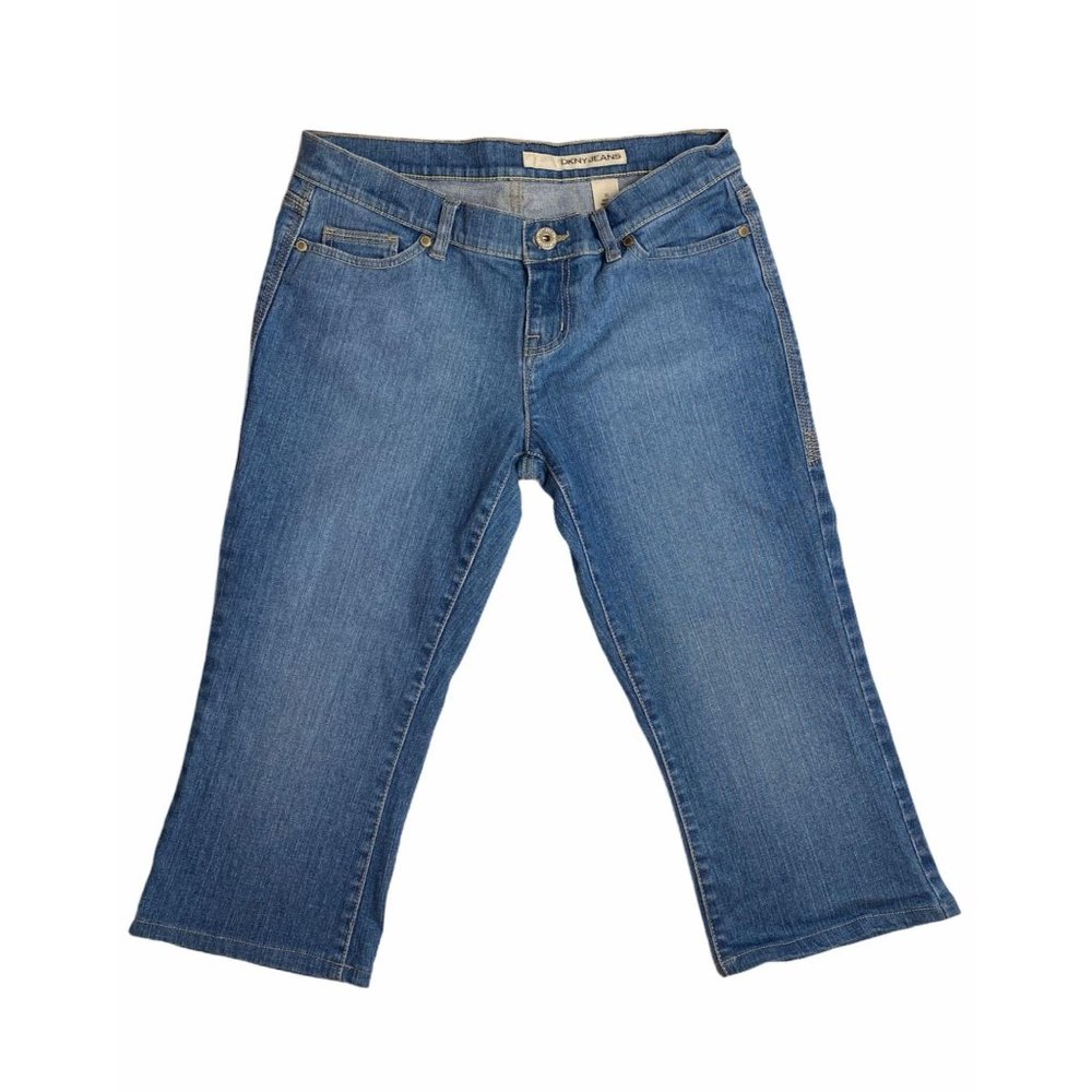 DNKY Womens Medium Wash Denim Mid Rise Capri Size 30 Blue EUC